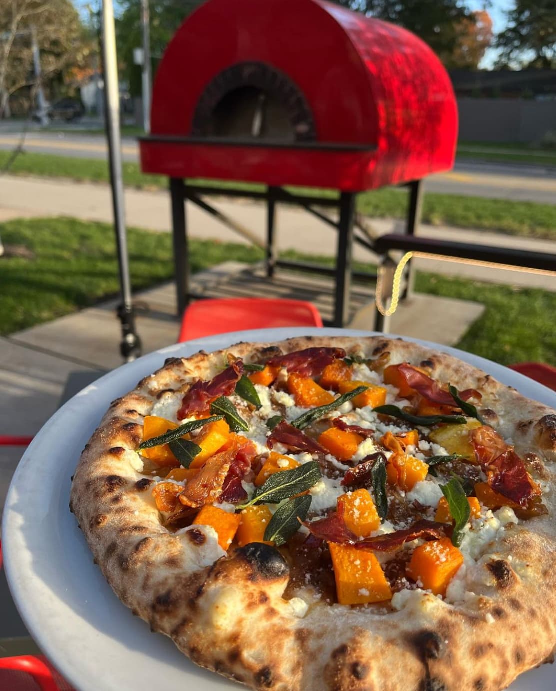 maggie's wood fired pizza